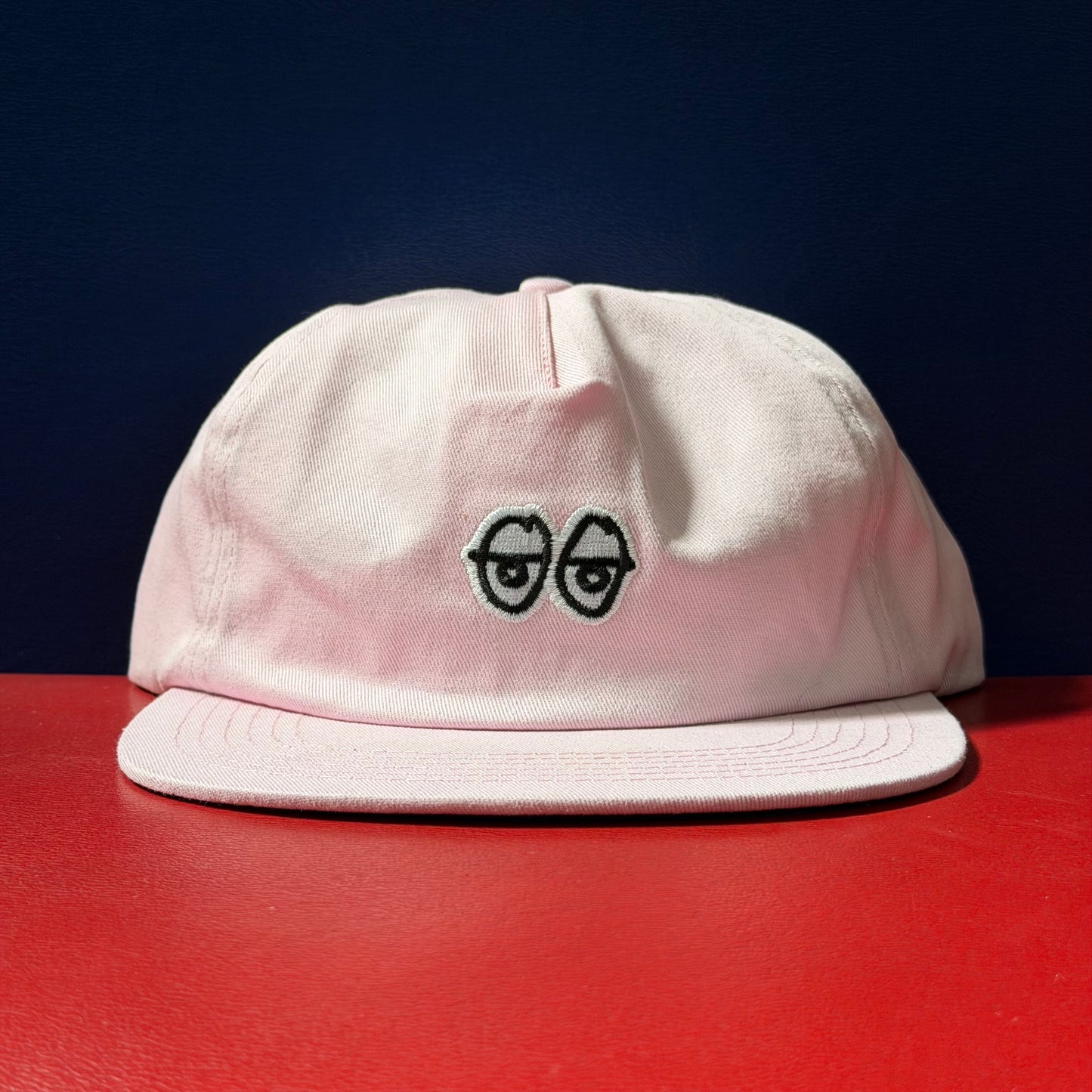 Krooked Eyes Hat - Pink