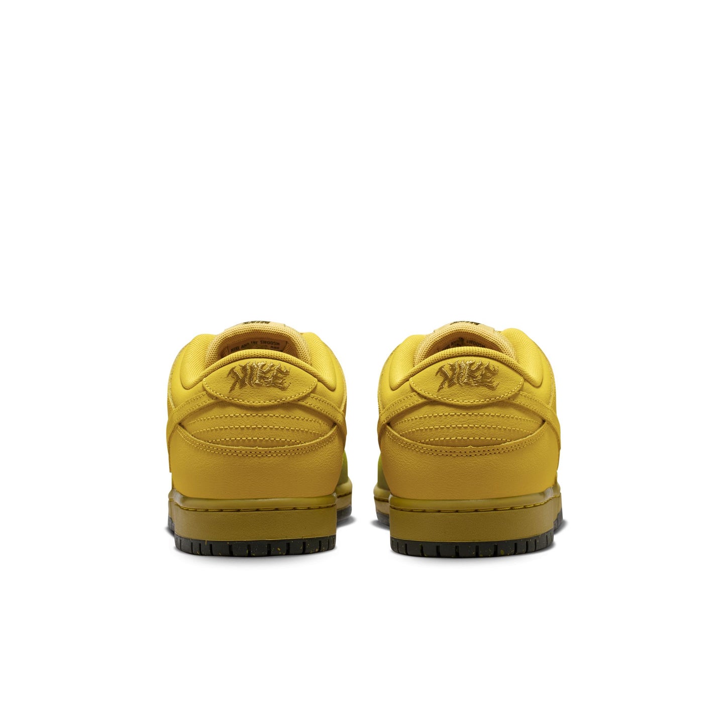 NIKE SB DUNK LOW PRO Saffron Quartz and Pear- IO0427-300