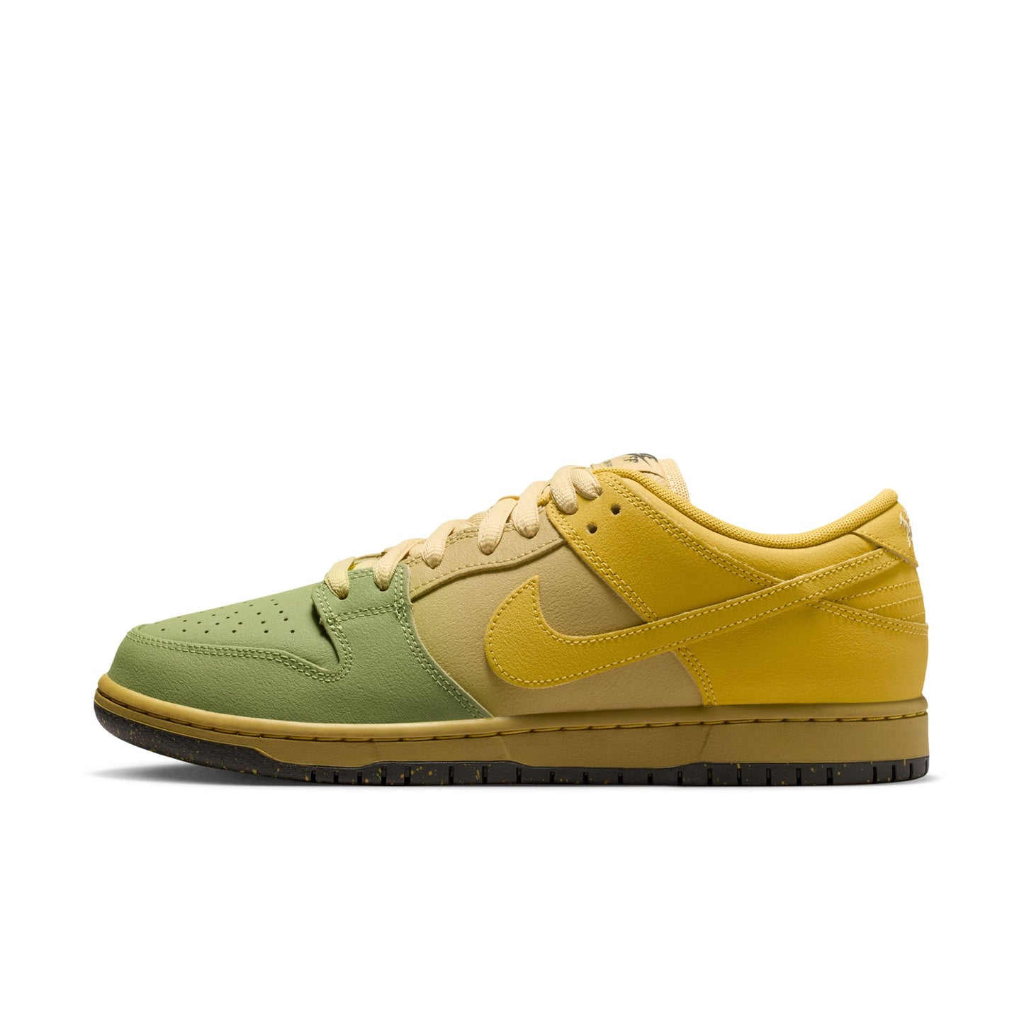 NIKE SB DUNK LOW PRO Saffron Quartz and Pear- IO0427-300